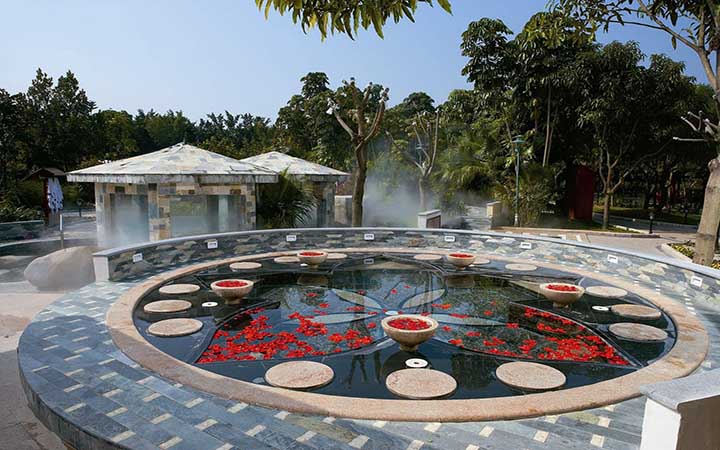 溫泉運(yùn)營管理碧水灣溫泉度假村