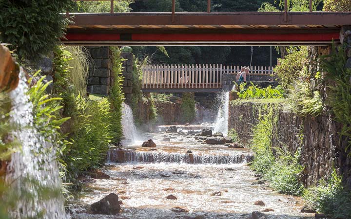 溫泉設(shè)計(jì)