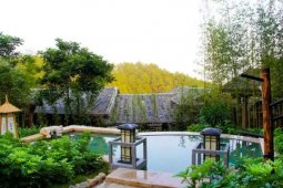 溫泉小鎮(zhèn)正火爆，深度了解恰逢時(shí)！